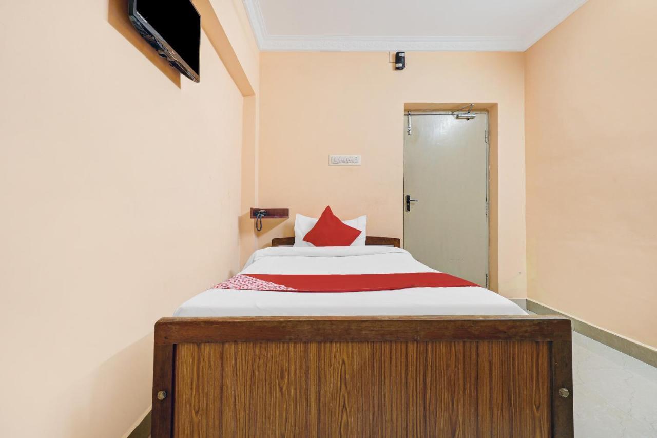 Oyo 81409 Hotel Sivajothi Thoothukudi Exterior foto